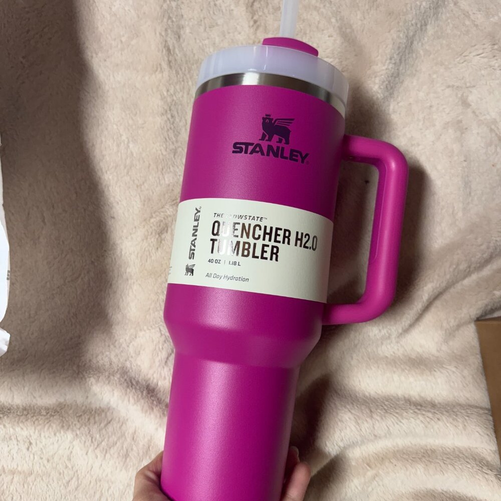 Stanley‎ 40 oz Stainless Steel H2.0 FlowState Quencher Fushia Tumbler NEW